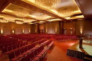 מלון Doubletree By Hilton קואלה לומפור